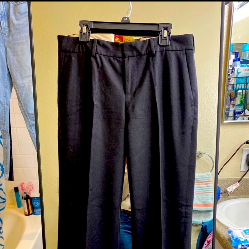 L.A.M.B womens wool slacks cuffed